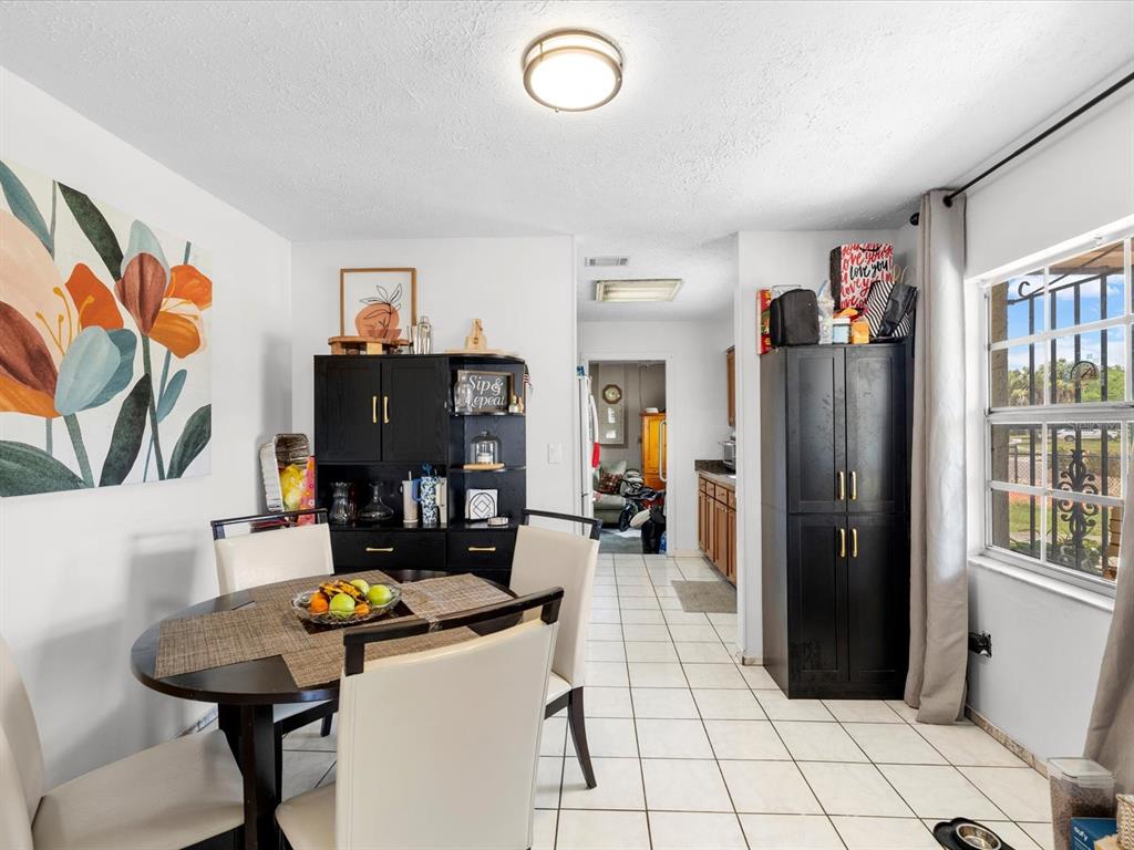 1810 Green Ridge Road Tampa, FL 33619 - Photo 5 of 31 Gallery Image 5