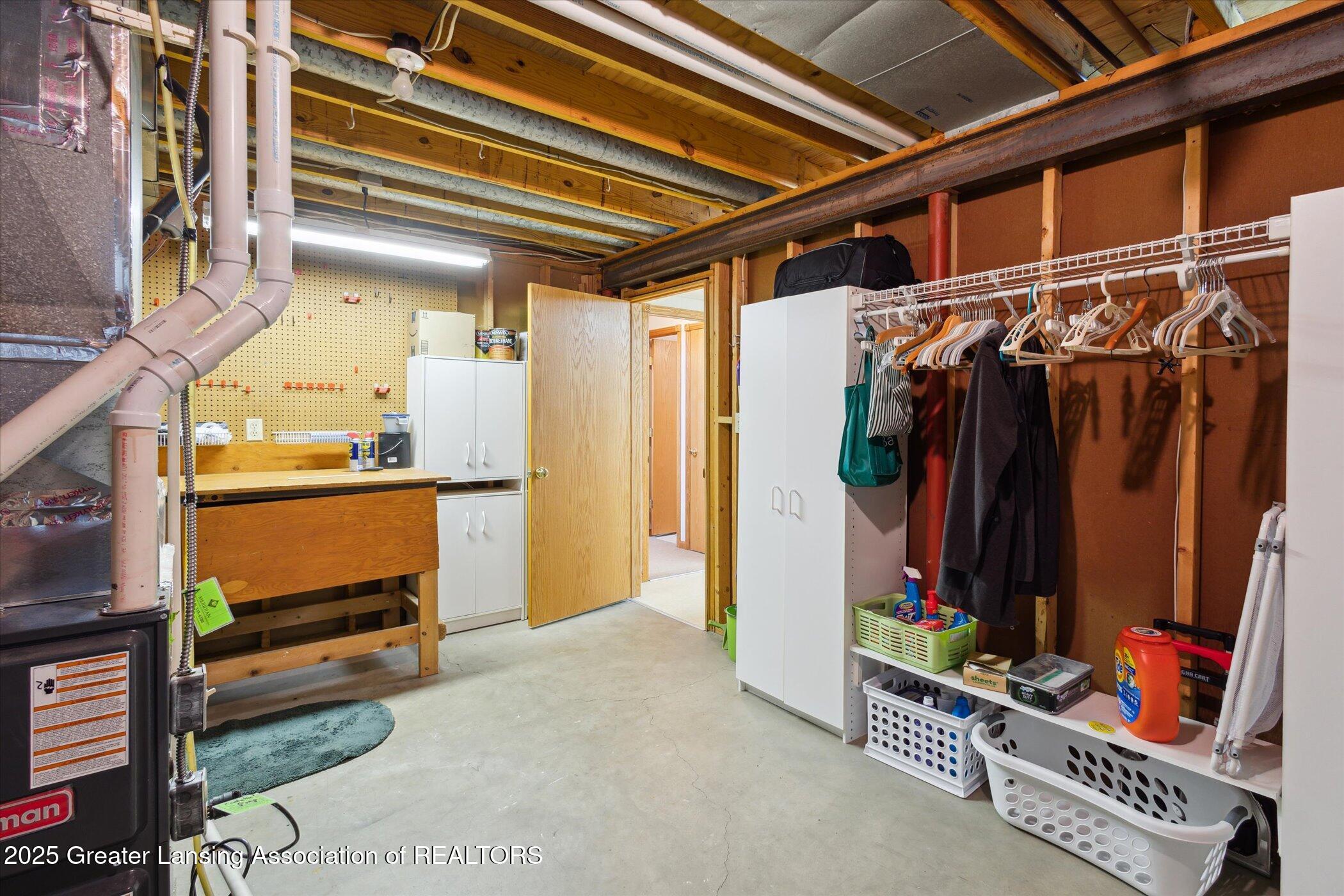 3100 Scarborough Road Lansing, MI 48910 - Photo 28 of 46 32-3100-Scarborough-Rd-Lansing-MI-48910-