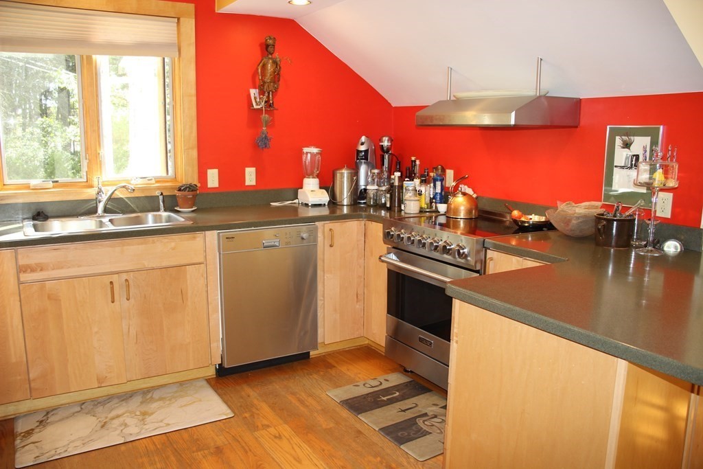 229 Barnard Road Shelburne, MA 01370 - Photo 13 of 42 Gallery Image 13