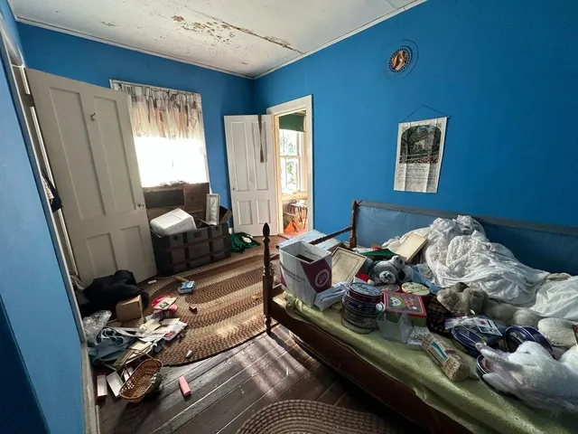 $195,000 | 32 Main Street, Hinsdale, NH 03451