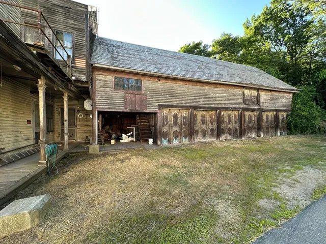 $195,000 | 32 Main Street, Hinsdale, NH 03451