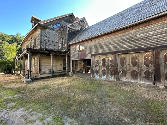 $195,000 | 32 Main Street, Hinsdale, NH 03451