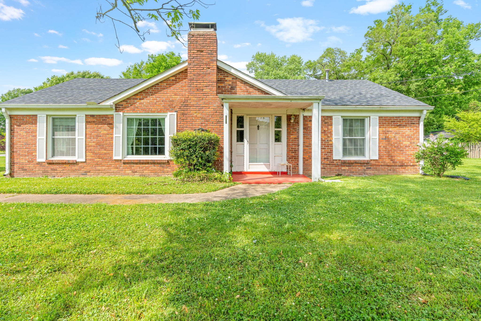 708 Currey Road Nashville, TN 37217 - Photo 1 of 30 Gallery Image 1