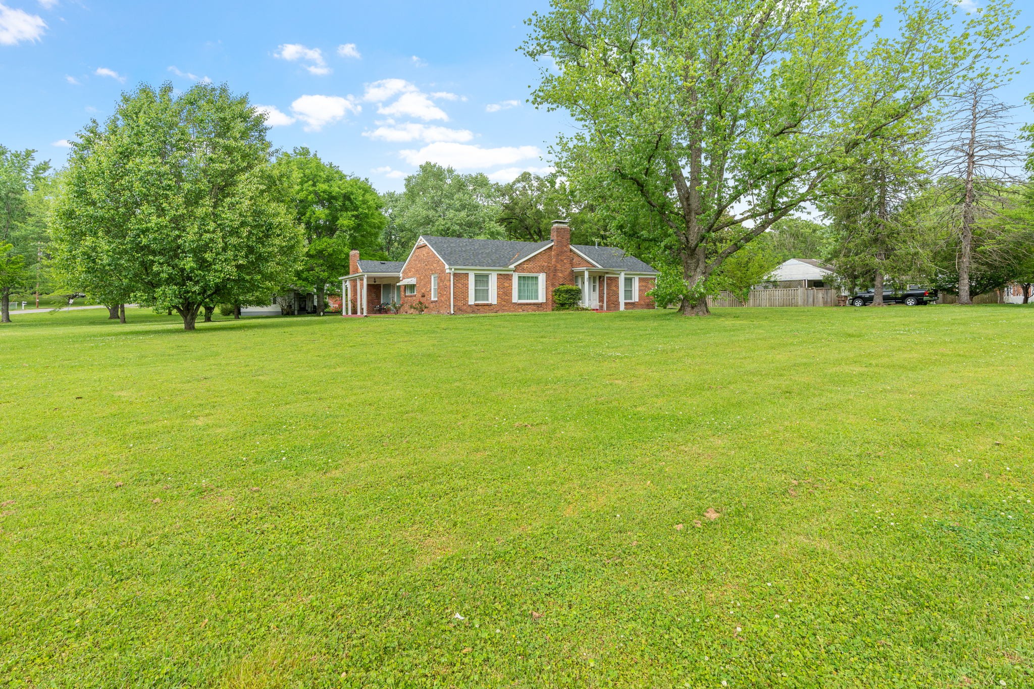 708 Currey Road Nashville, TN 37217 - Photo 3 of 30 Gallery Image 3