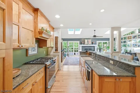 $829,000 | 38 West Main Street, Mendham, NJ 07945