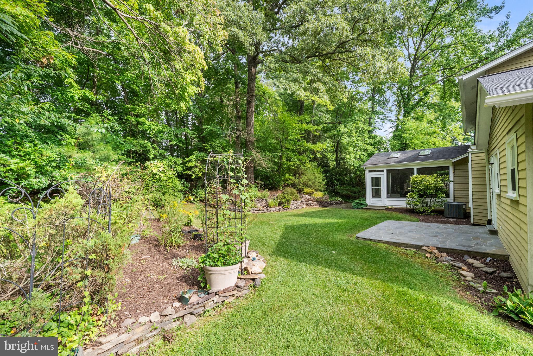 6903 Rochambeau Place Springfield, VA 22153 - Photo 60 of 64 Gallery Image 60