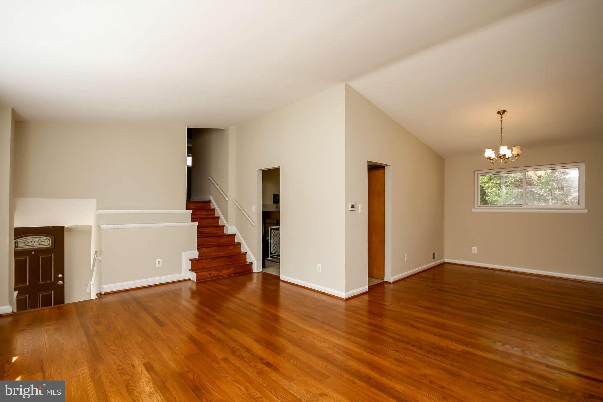 10906 Fiesta Road Silver Spring, MD 20901 - Photo 2 of 24 Interior (General)