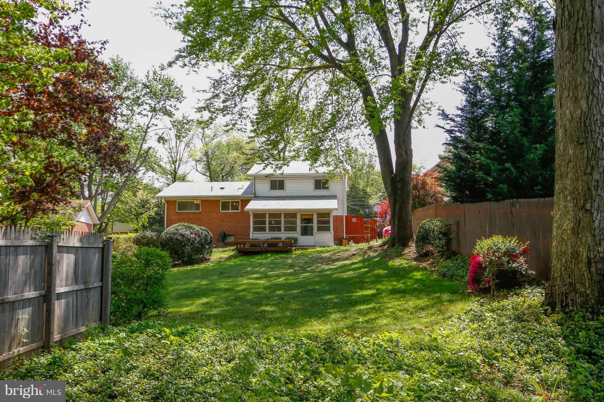 10906 Fiesta Road Silver Spring, MD 20901 - Photo 22 of 24 Exterior (Rear)