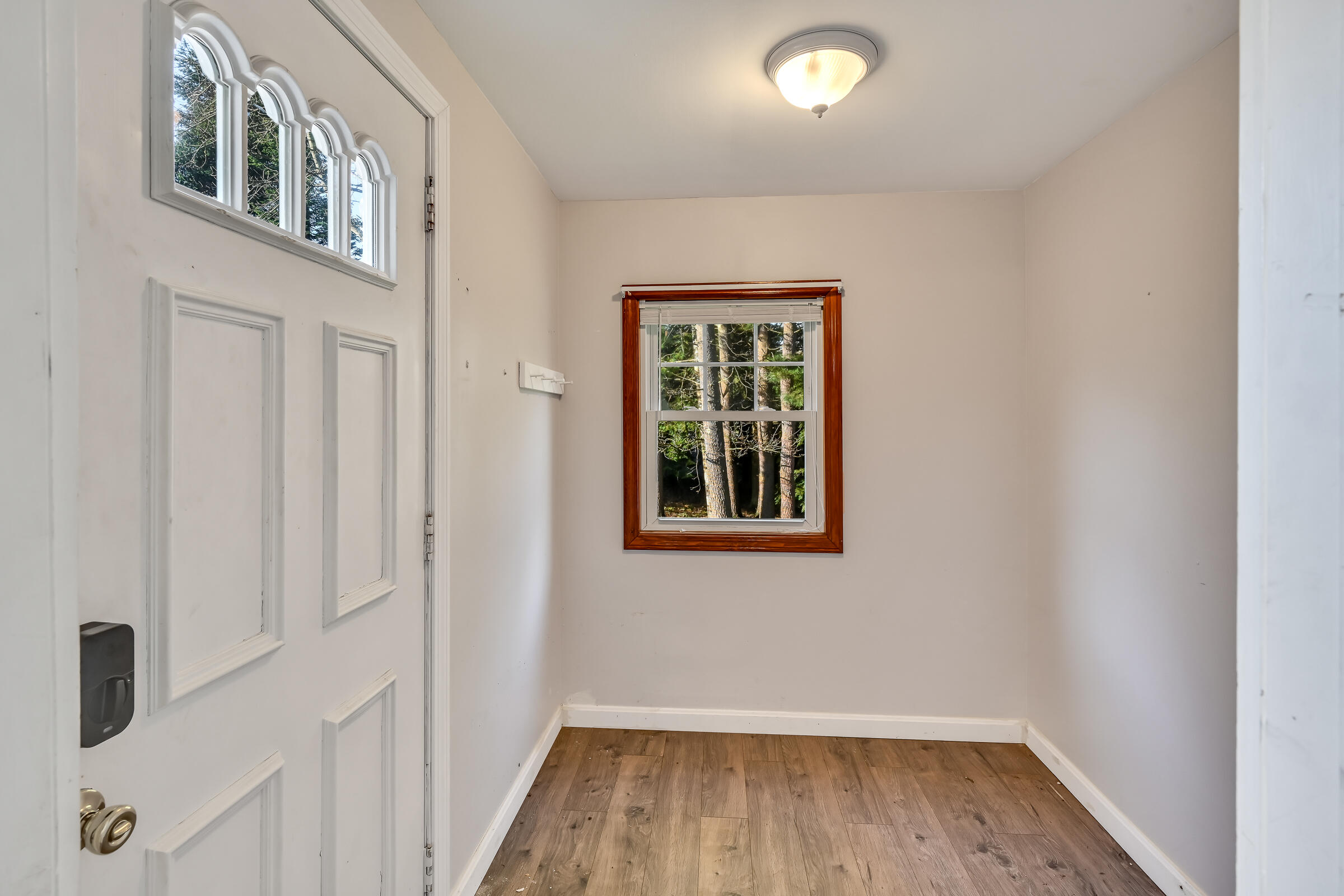 260 Gray Road Windham, ME 04062 - Photo 9 of 24 109516gr-111