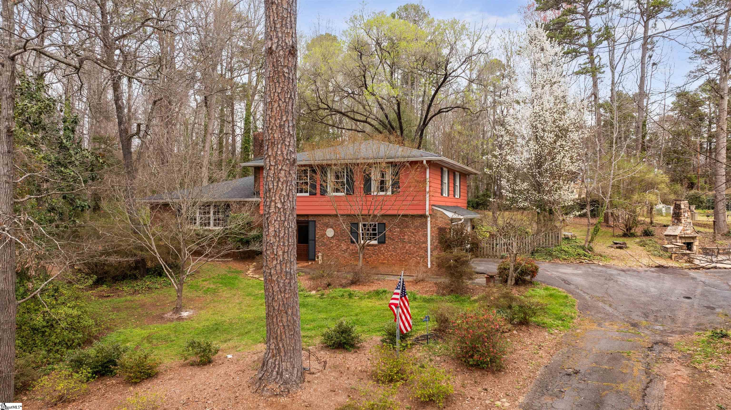 180 Johnnys Road Inman, SC 29349 - Photo 1 of 42 Gallery Image 1