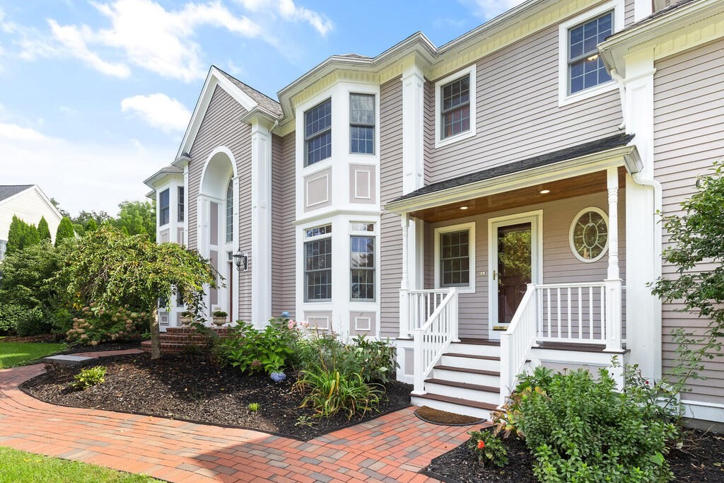 5 Sweeney Ridge Road Bedford, MA 01730 - Photo 3 of 41 Gallery Image 3
