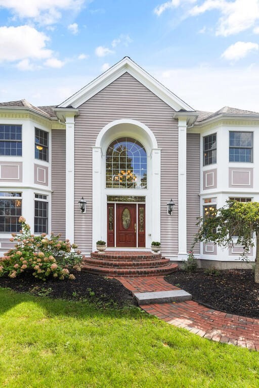5 Sweeney Ridge Road Bedford, MA 01730 - Photo 4 of 41 Gallery Image 4