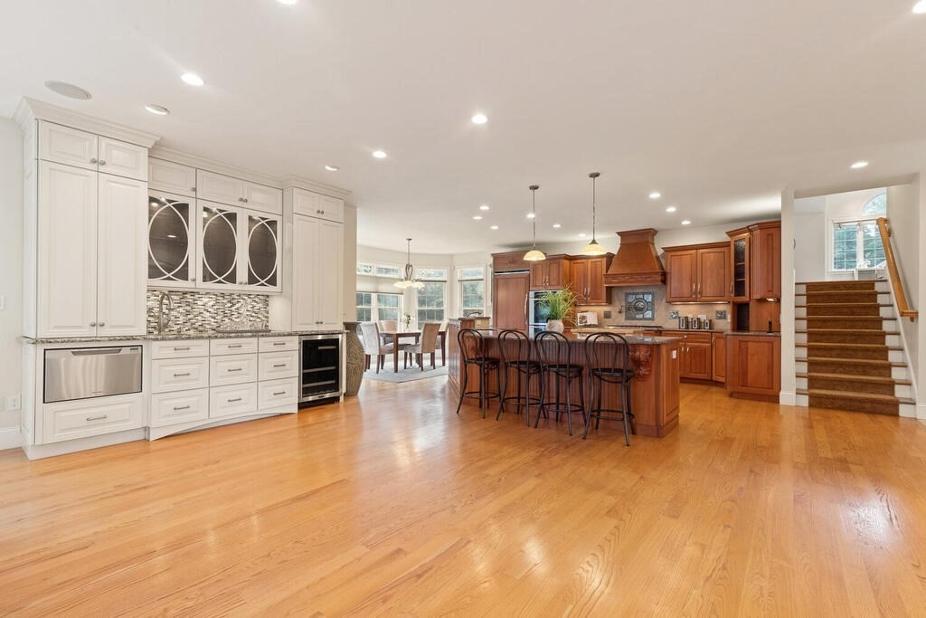 5 Sweeney Ridge Road Bedford, MA 01730 - Photo 8 of 41 Gallery Image 8