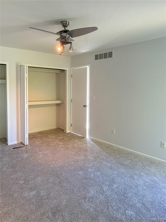 5186 East 14 Mile Road Warren, MI 48092 - Photo 4 of 15