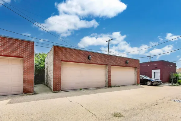 a view of a garage