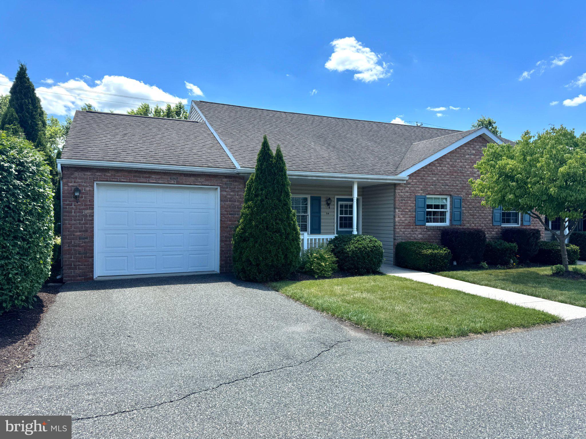 58 Bards Way Pottstown, PA 19464 - Photo 2 of 35