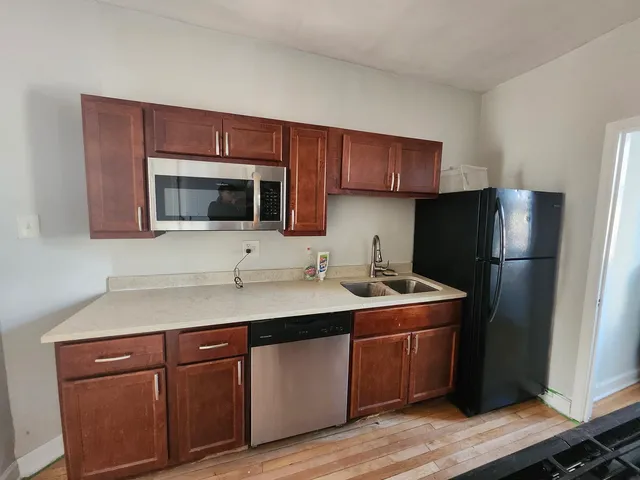 $1,500 | 416 East 110th Street, Unit 3, Chicago, IL 60628