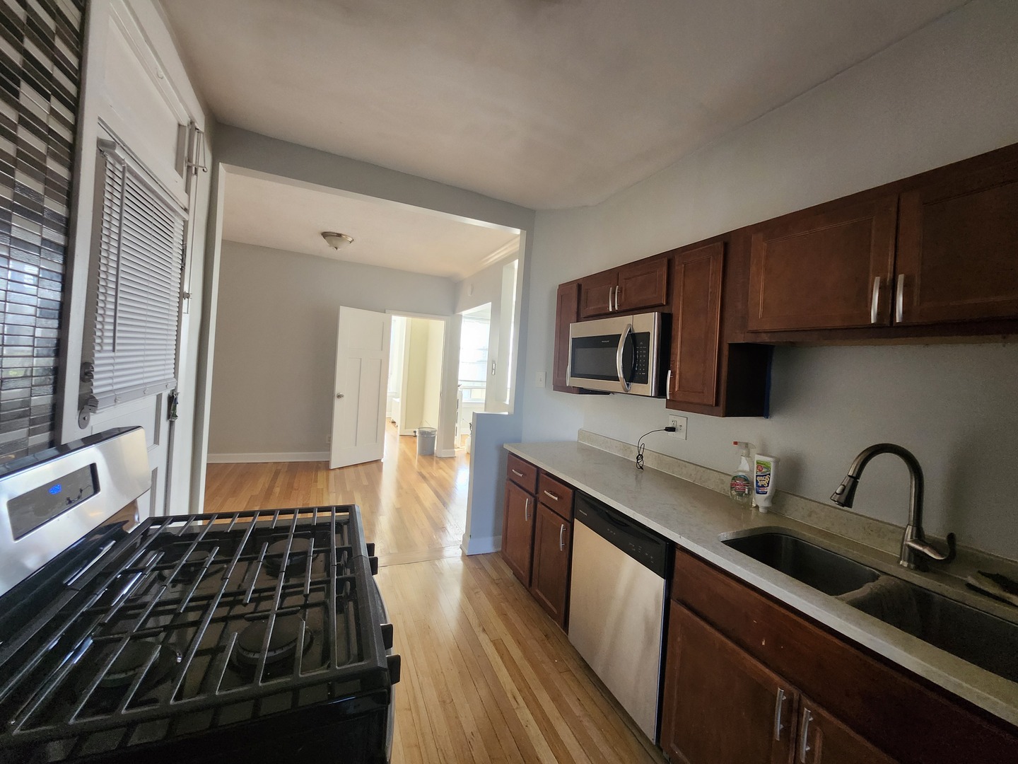 416 East 110th Street, Unit 3 Chicago, IL 60628 - Photo 5 of 12