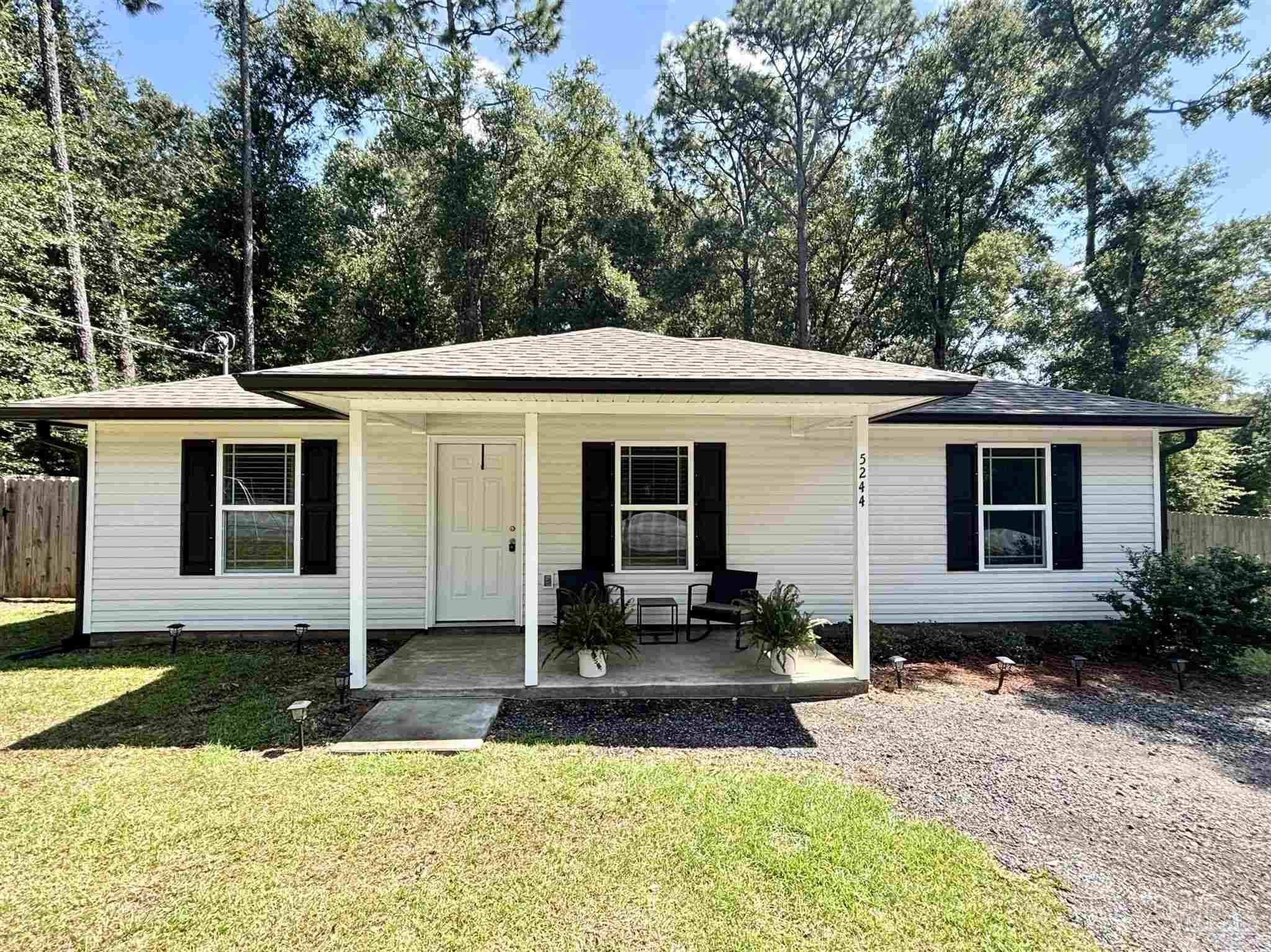 5244 Bishop Road Milton, FL 32570 - Photo 1 of 22 Gallery Image 1