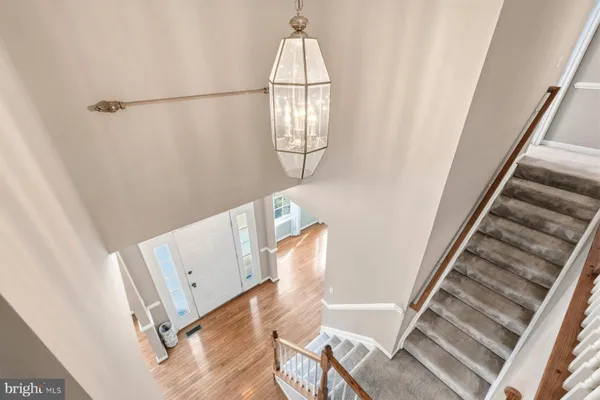 a view of entryway and hall