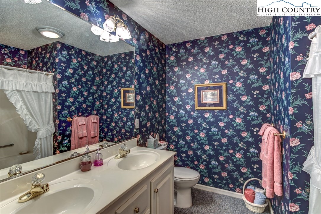 312 Riverside Drive Sparta, NC 28675 - Photo 27 of 36 Gallery Image 27