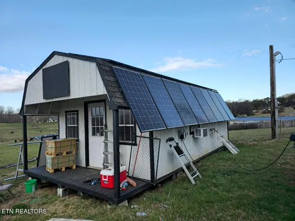 $460,000 | 3451 Baker Springs Road, White Pine, TN 37890