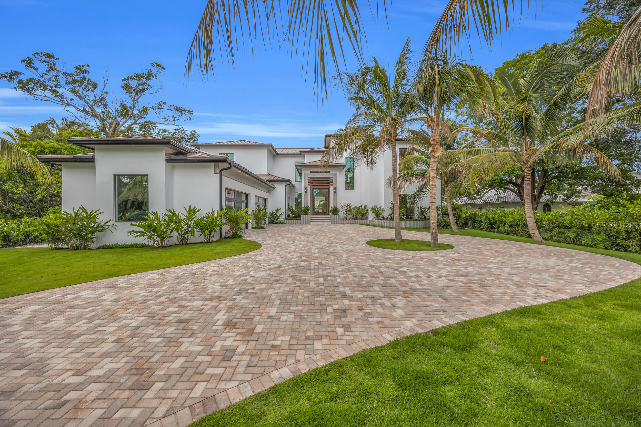 19175 West Riverside Drive Tequesta, FL 33469 - Photo 1 of 84 8P3A2843