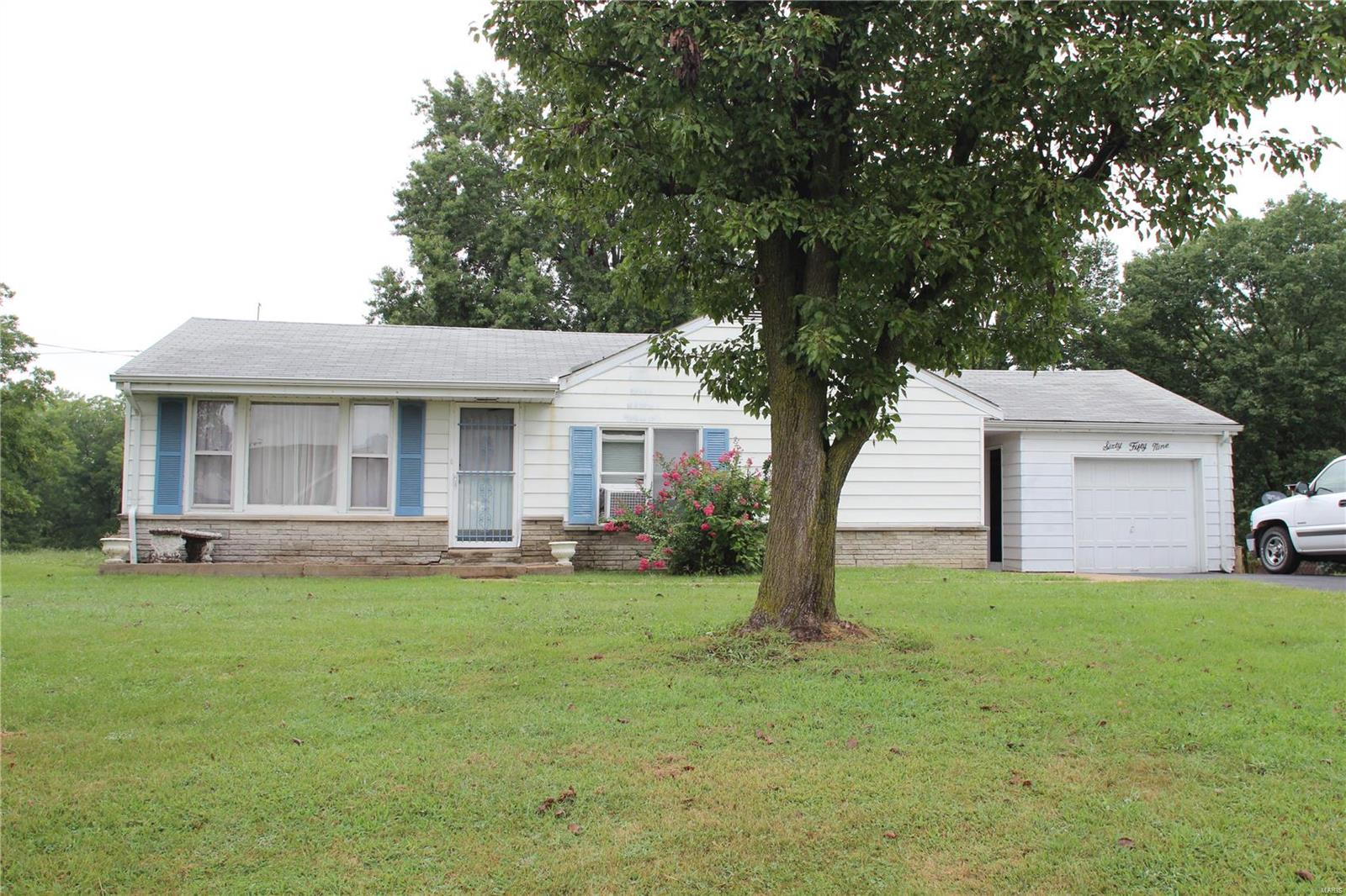 6059 Kerth Road St. Louis, MO 63128 - Photo 1 of 31 Gallery Image 1