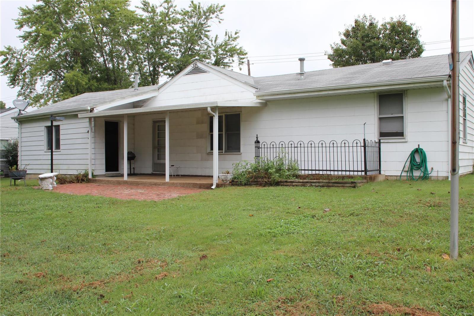 6059 Kerth Road St. Louis, MO 63128 - Photo 12 of 31 Gallery Image 12