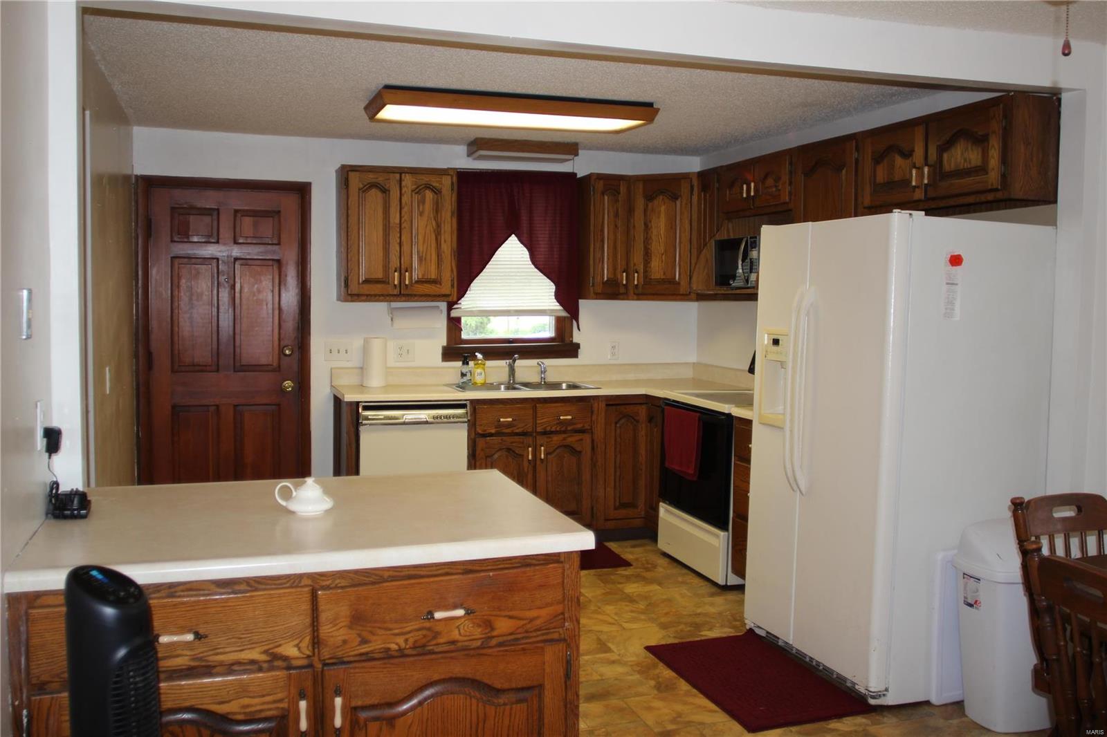 6059 Kerth Road St. Louis, MO 63128 - Photo 15 of 31 Gallery Image 15