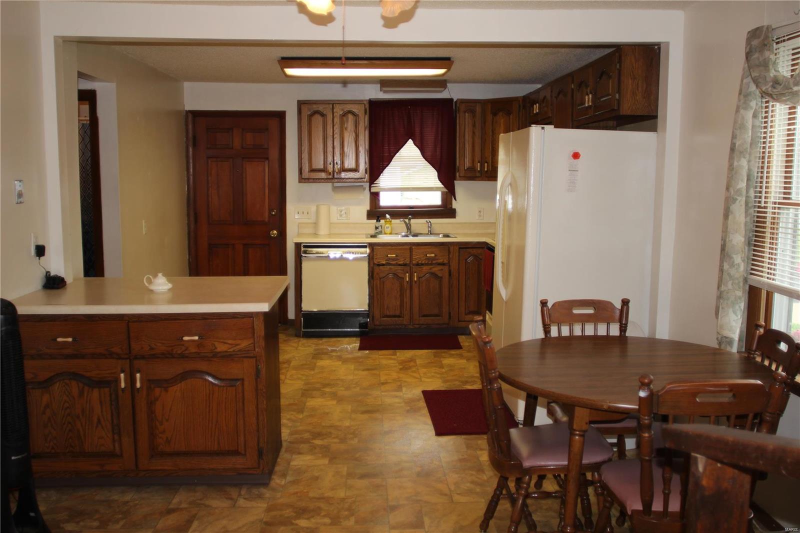 6059 Kerth Road St. Louis, MO 63128 - Photo 16 of 31 Gallery Image 16