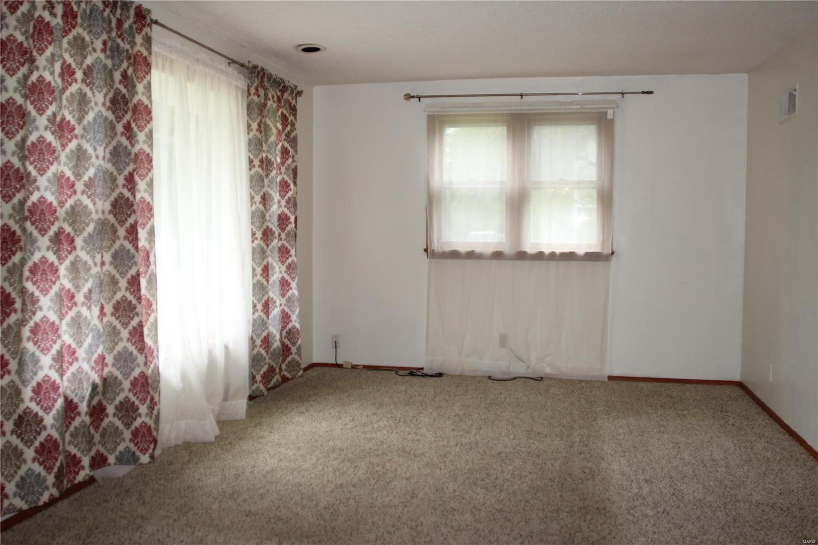 6059 Kerth Road St. Louis, MO 63128 - Photo 17 of 31 Gallery Image 17