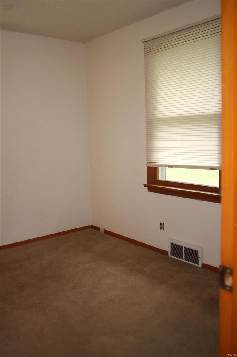 6059 Kerth Road St. Louis, MO 63128 - Photo 21 of 31 Gallery Image 21