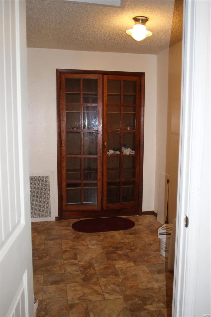 6059 Kerth Road St. Louis, MO 63128 - Photo 26 of 31 Gallery Image 26
