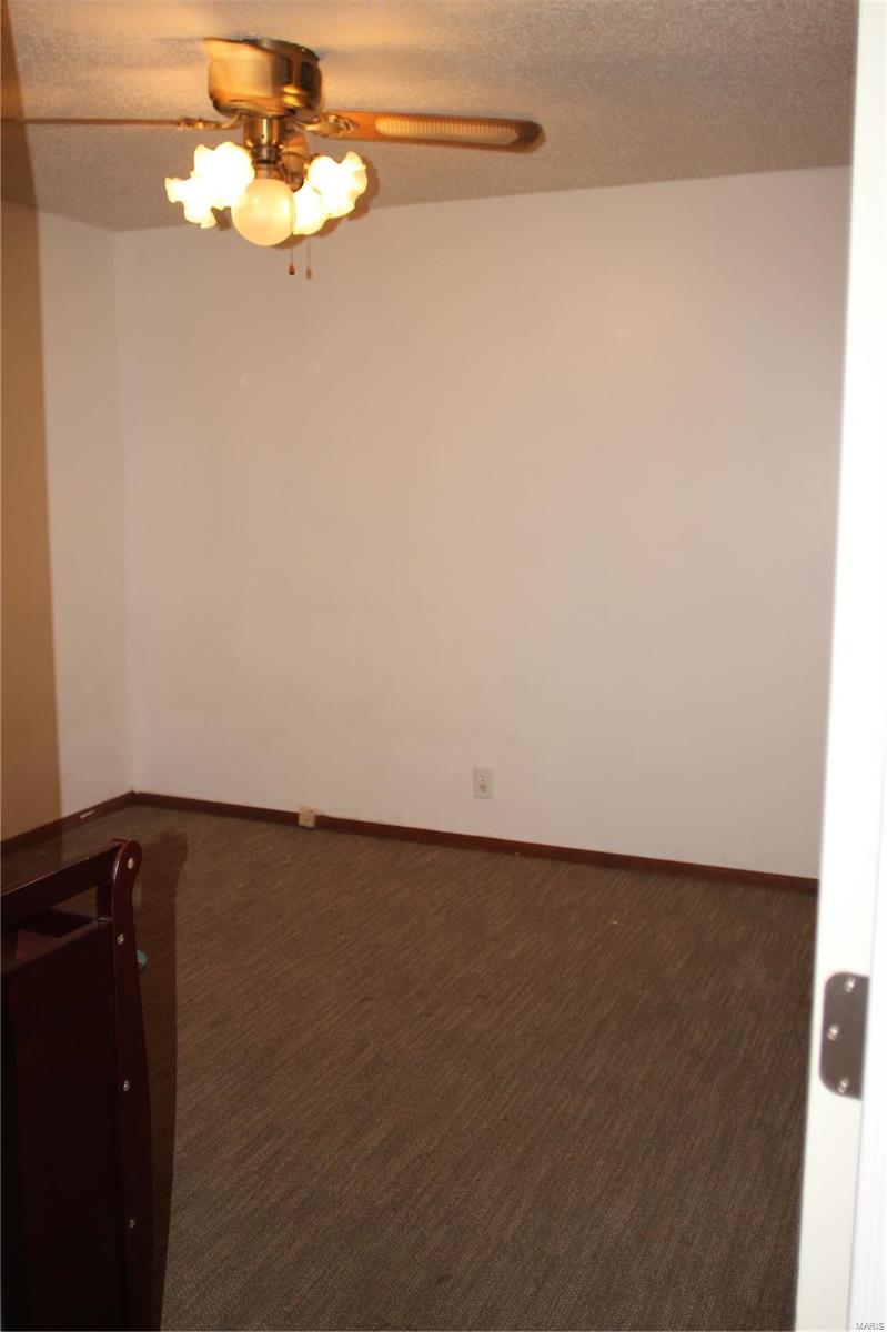 6059 Kerth Road St. Louis, MO 63128 - Photo 27 of 31 Gallery Image 27