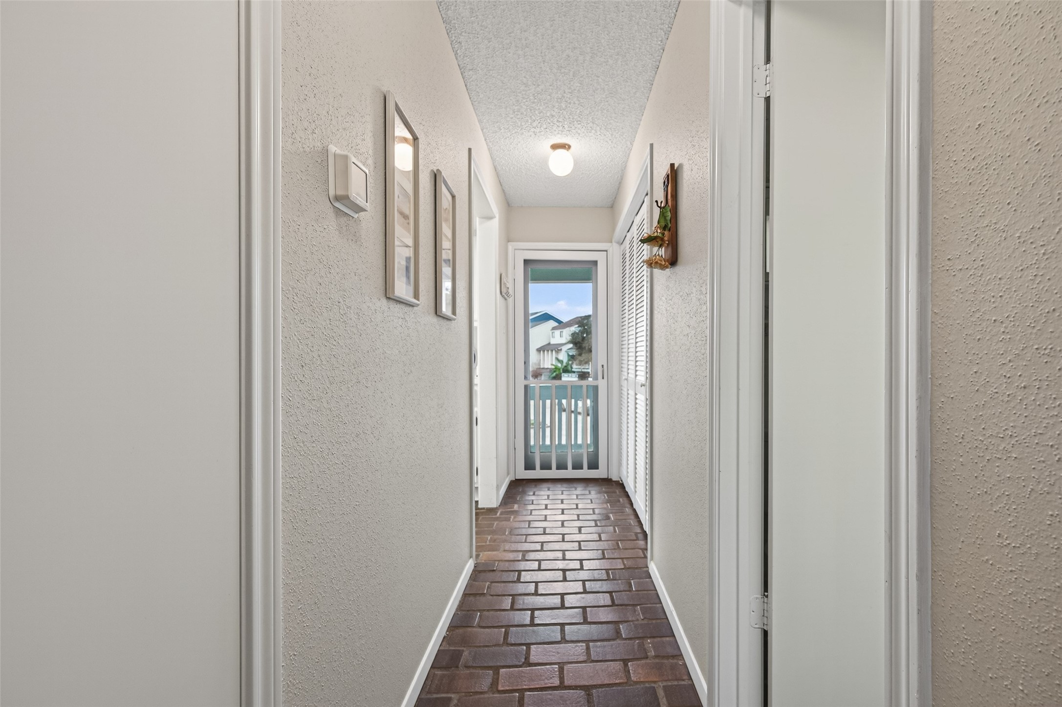 1429 Bowsprit Point Willis, TX 77318 - Photo 14 of 42