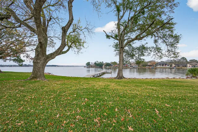$299,990 | 1429 Bowsprit Point, Willis, TX 77318