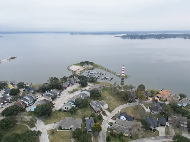 $299,990 | 1429 Bowsprit Point, Willis, TX 77318