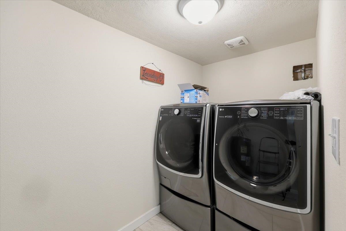 2023 West Cleveland Avenue Spokane, WA 99205 - Photo 16 of 20