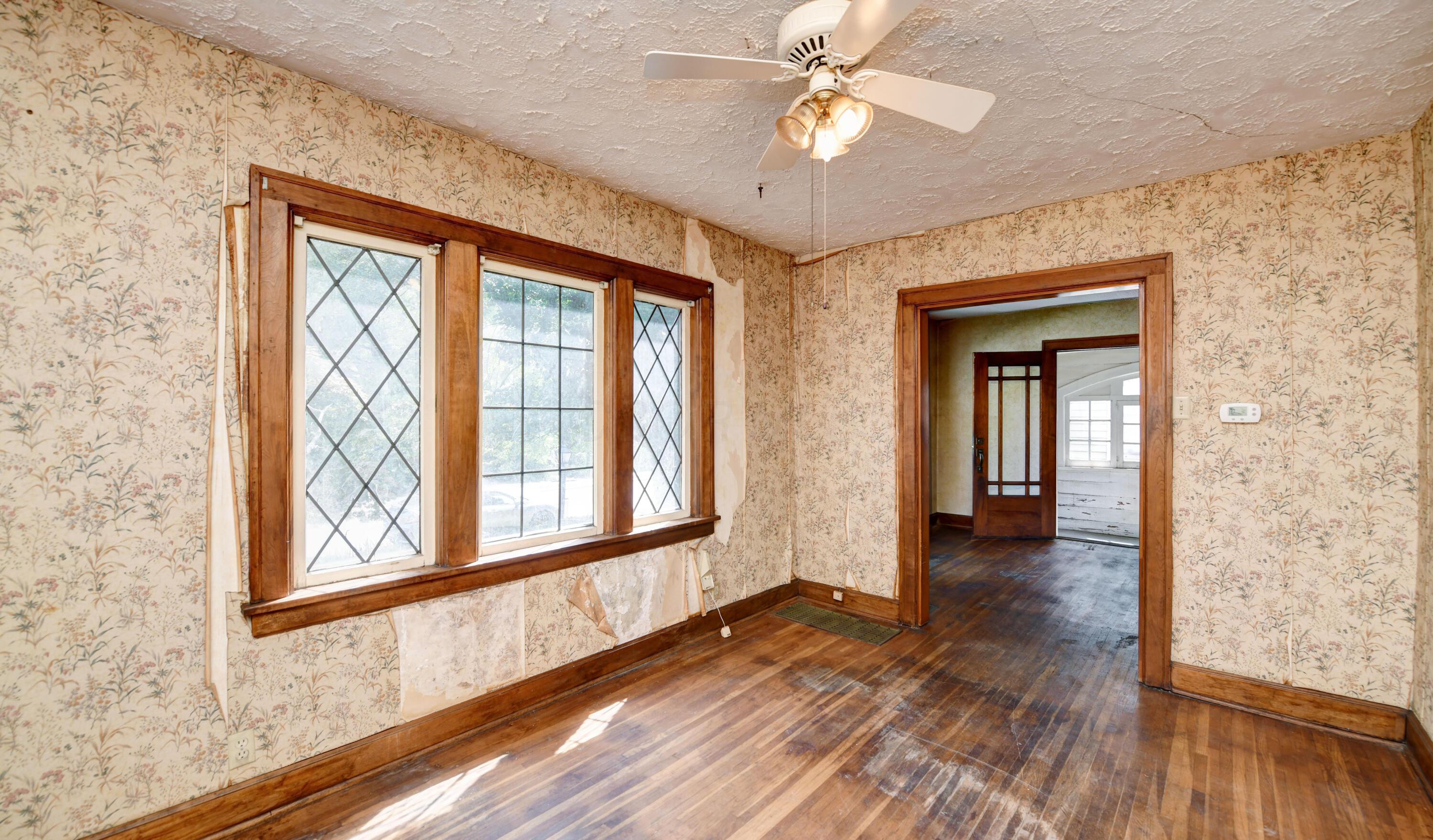 486 East Tulane Road Columbus, OH 43202 - Photo 9 of 32 Dining Room (2)