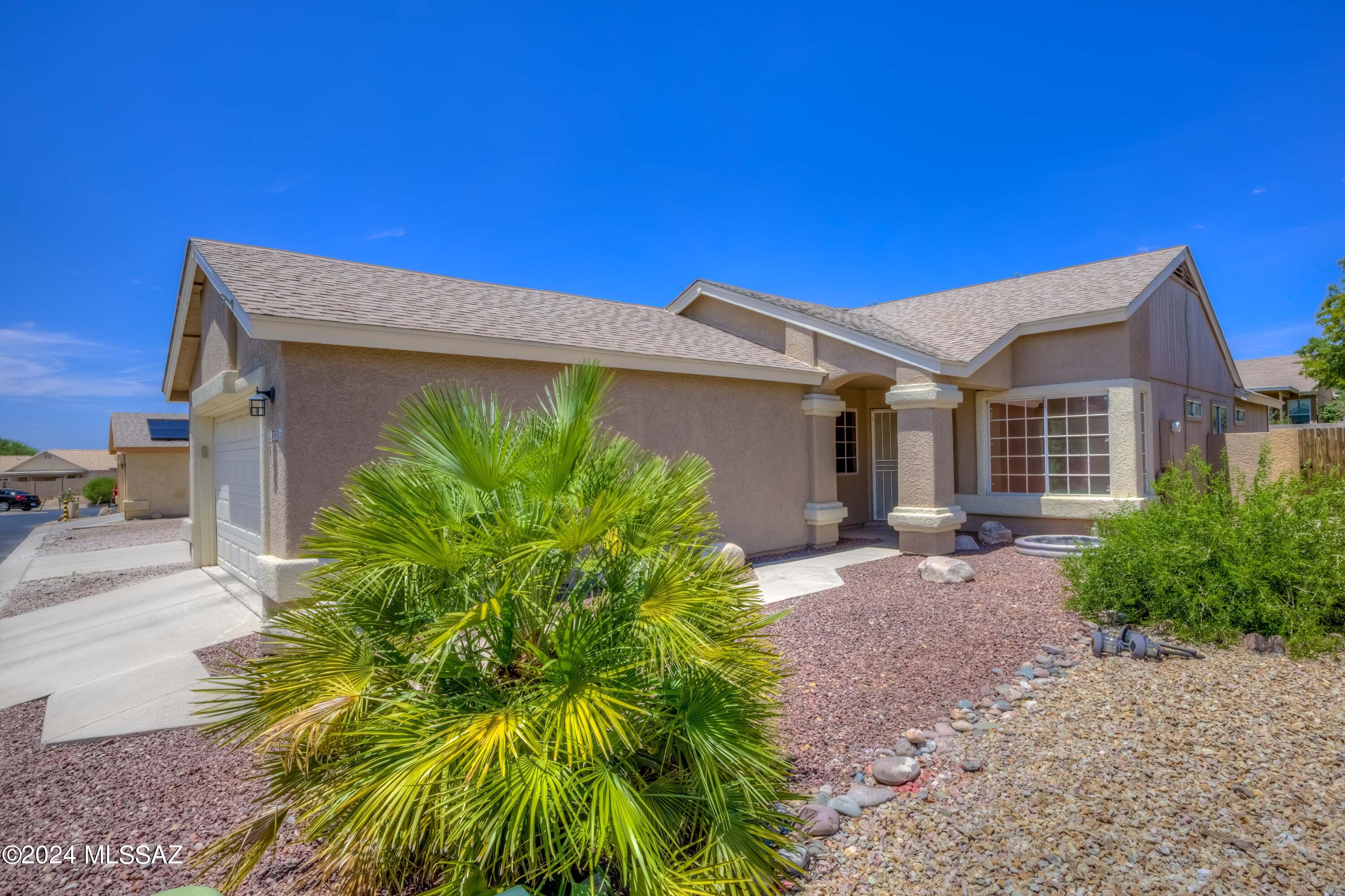 4360 West Bunk House Road Tucson, AZ 85741 - Photo 3 of 33 Gallery Image 3