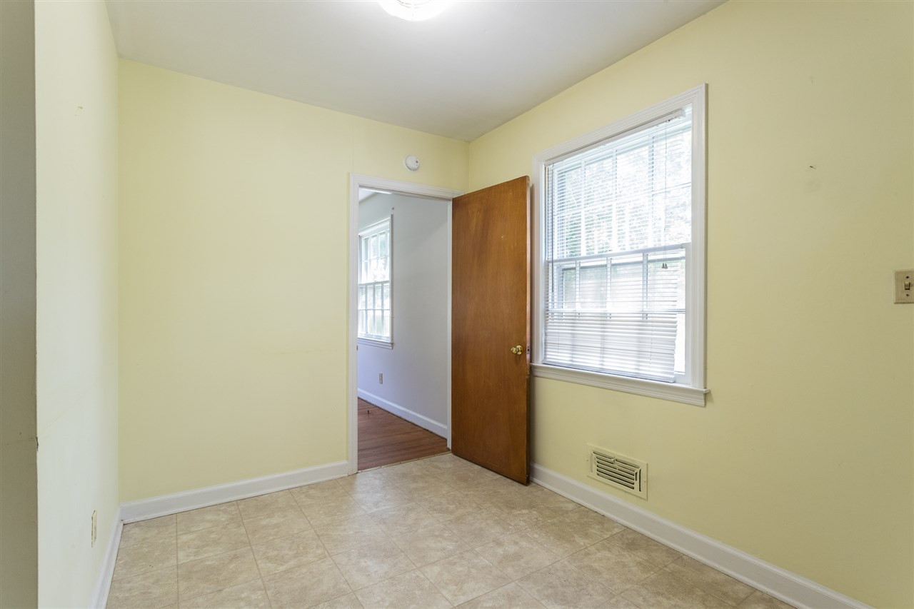 4929 Kaplan Drive Raleigh, NC 27606 - Photo 19 of 30 Photo 19