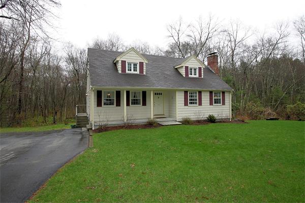 136 Newbridge Road Sudbury, MA 01776 - Photo 1 of 12