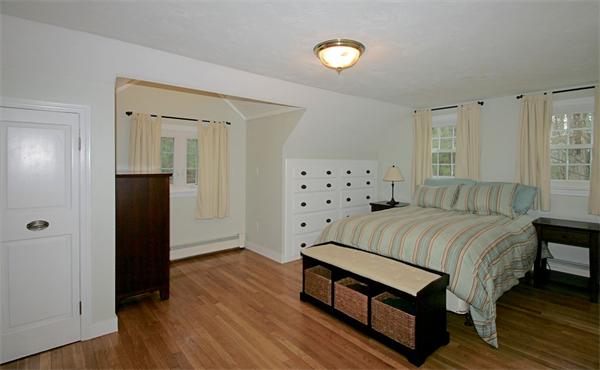 136 Newbridge Road Sudbury, MA 01776 - Photo 8 of 12