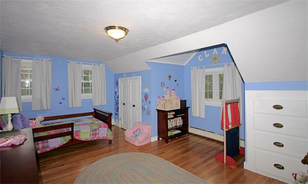 136 Newbridge Road Sudbury, MA 01776 - Photo 9 of 12