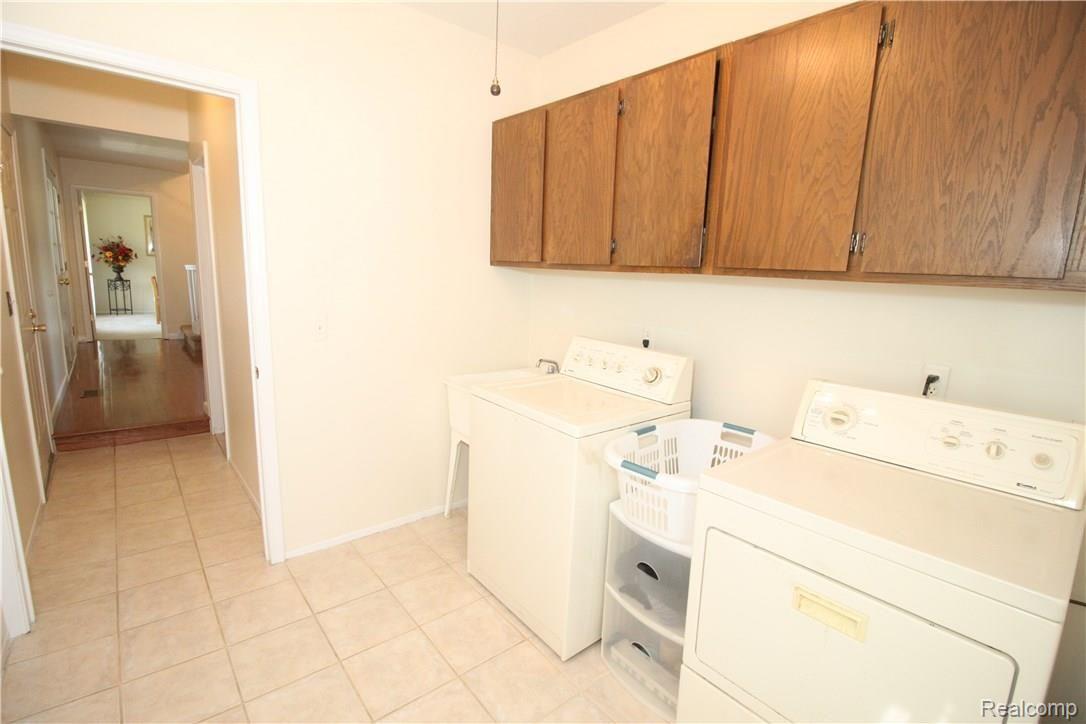 47630 Tilch Road Macomb, MI 48044 - Photo 12 of 58 IMG_1691.JPG