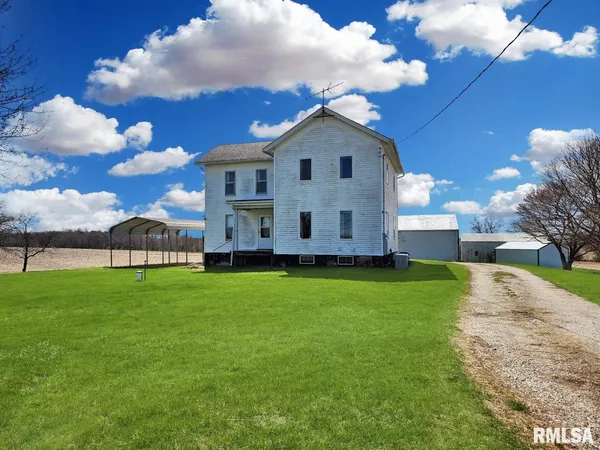 $235,000 | 9296 Township Road 900, Toulon, IL 61483