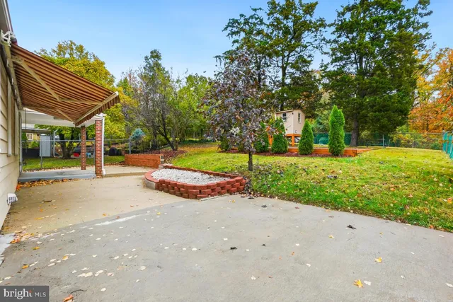 a view of a basketball court
