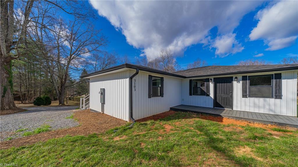 3103 Pipers Gap Road Mount Airy, NC 27030 - Photo 23 of 31