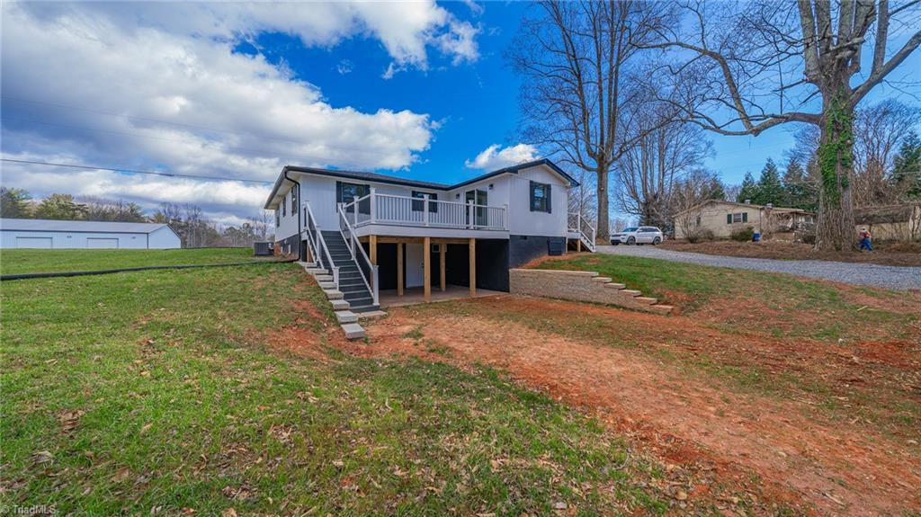 3103 Pipers Gap Road Mount Airy, NC 27030 - Photo 27 of 31